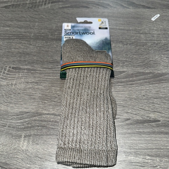 Smartwool Classic Edition Hike Merino Crew Height, Taupe Light Cushion Unisex L - Picture 1 of 6